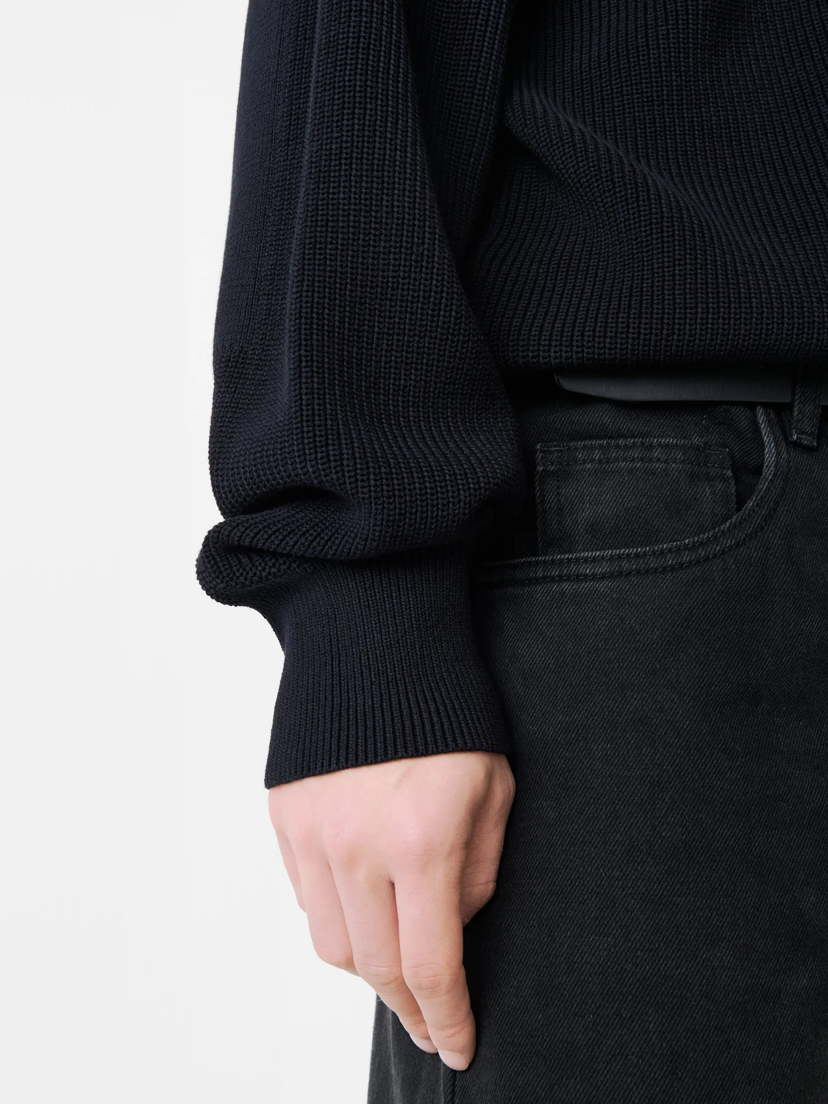 Hot Studio Nicholson Bourne Knit Darkest Navy