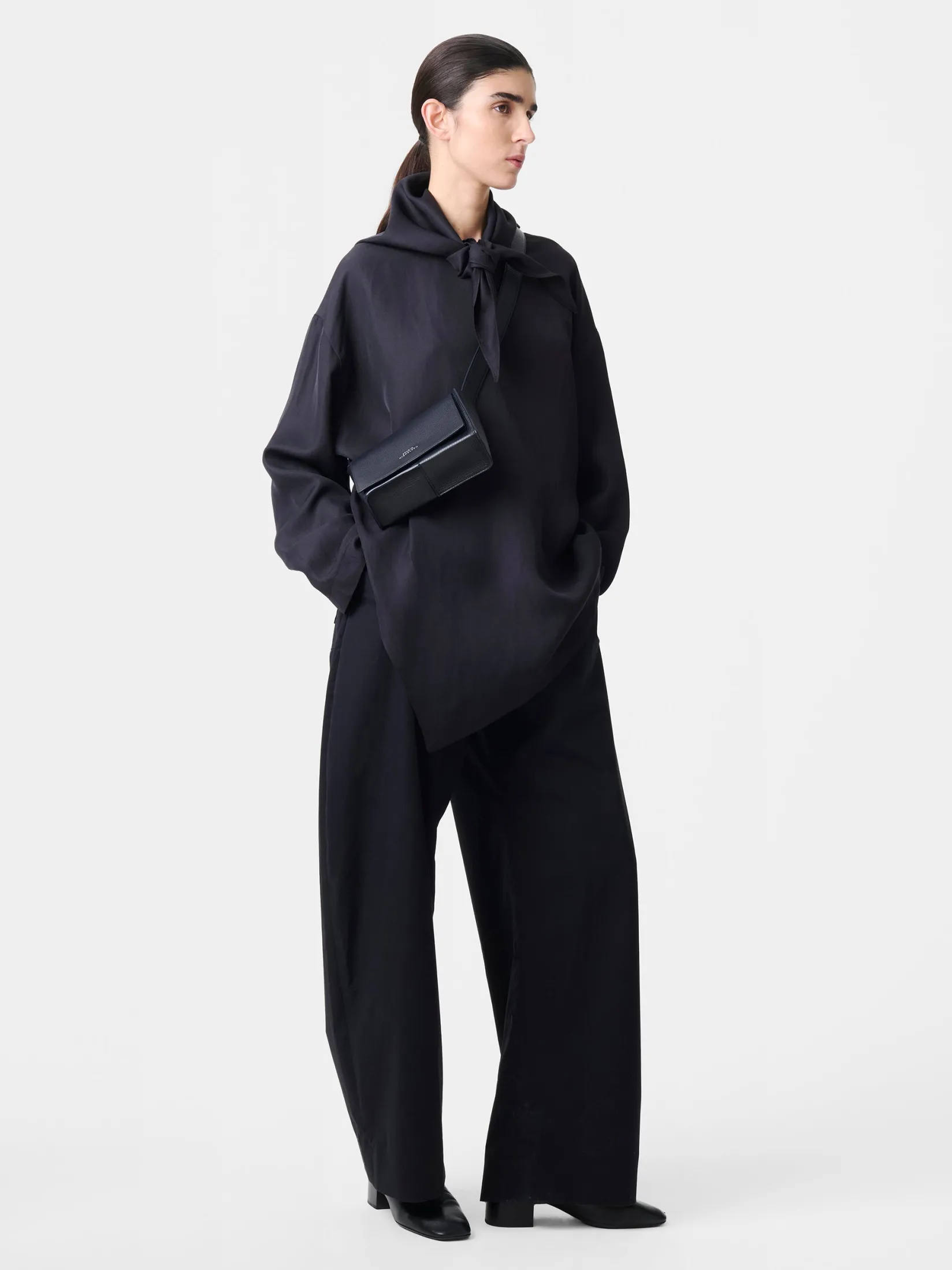 Sale Studio Nicholson Bute Linen Top Darkest Navy