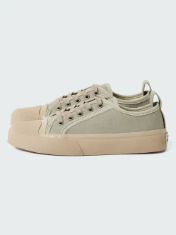 Online Studio Nicholson Byrd Canvas Shoe Khaki