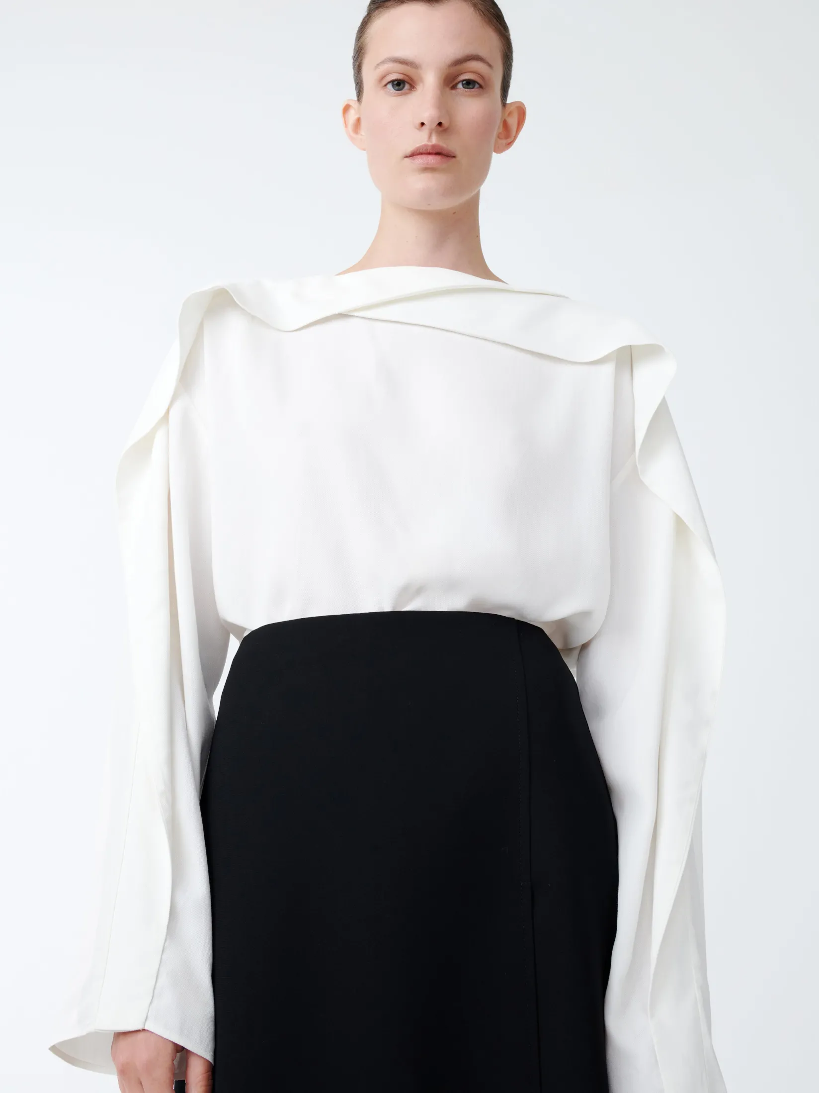 Fashion Studio Nicholson Emmet Top Parchment