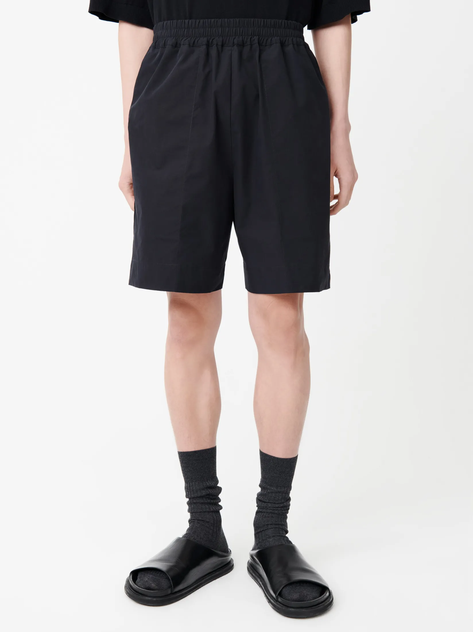 Hot Studio Nicholson Ford Short Darkest Navy