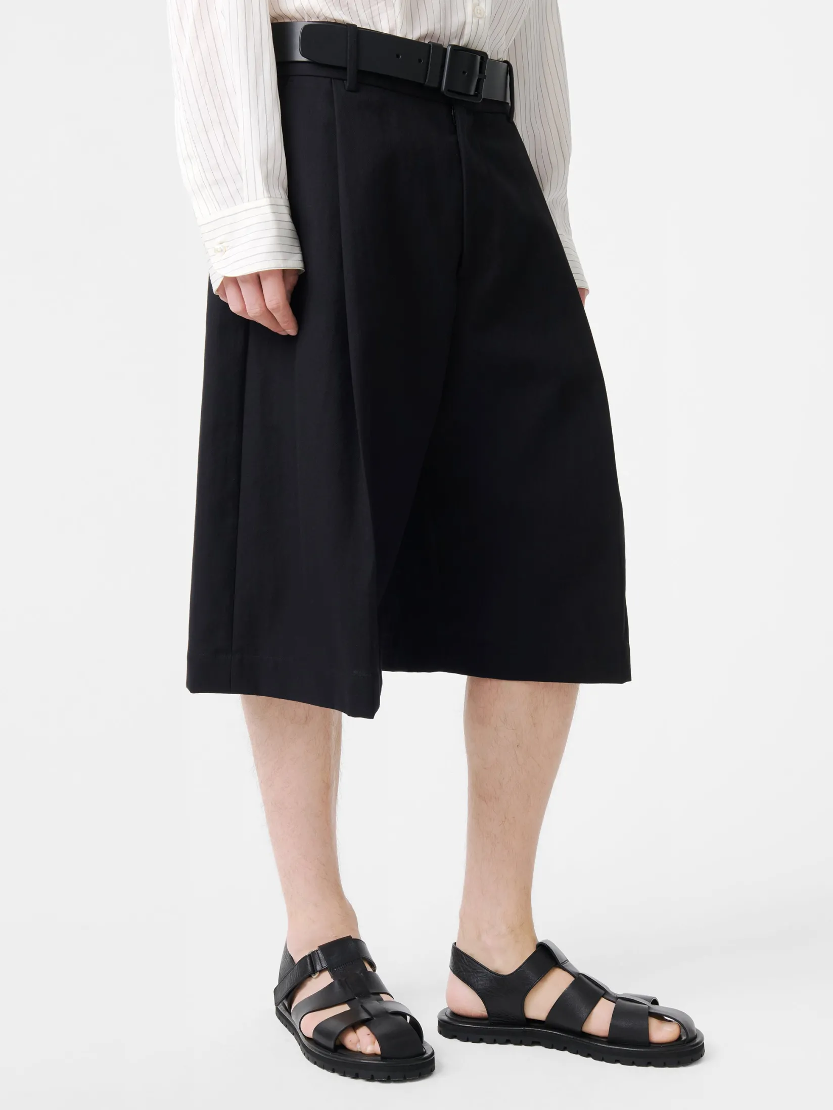 New Studio Nicholson Fowld Short Black