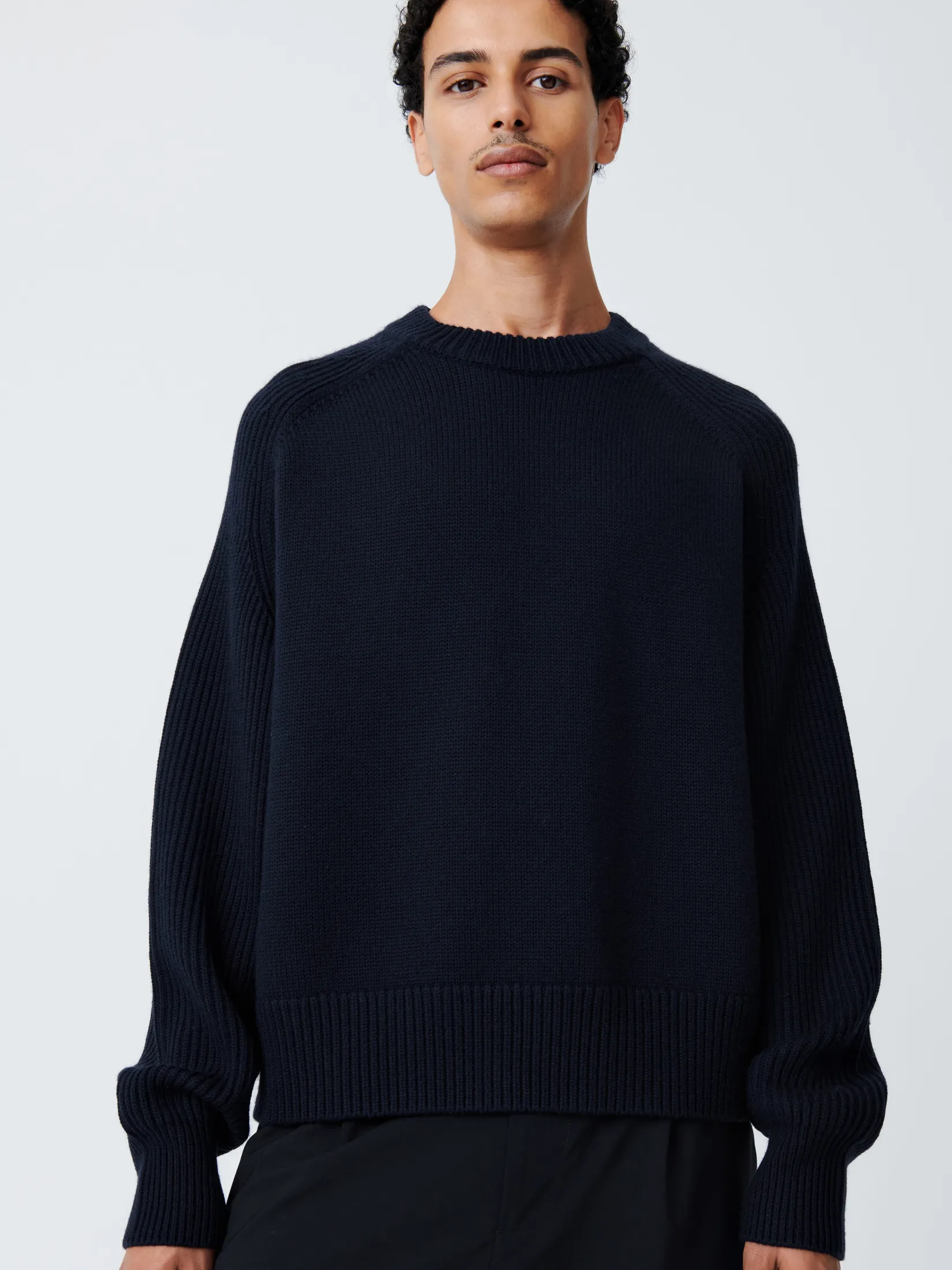 Outlet Studio Nicholson Jean Knit Darkest Navy