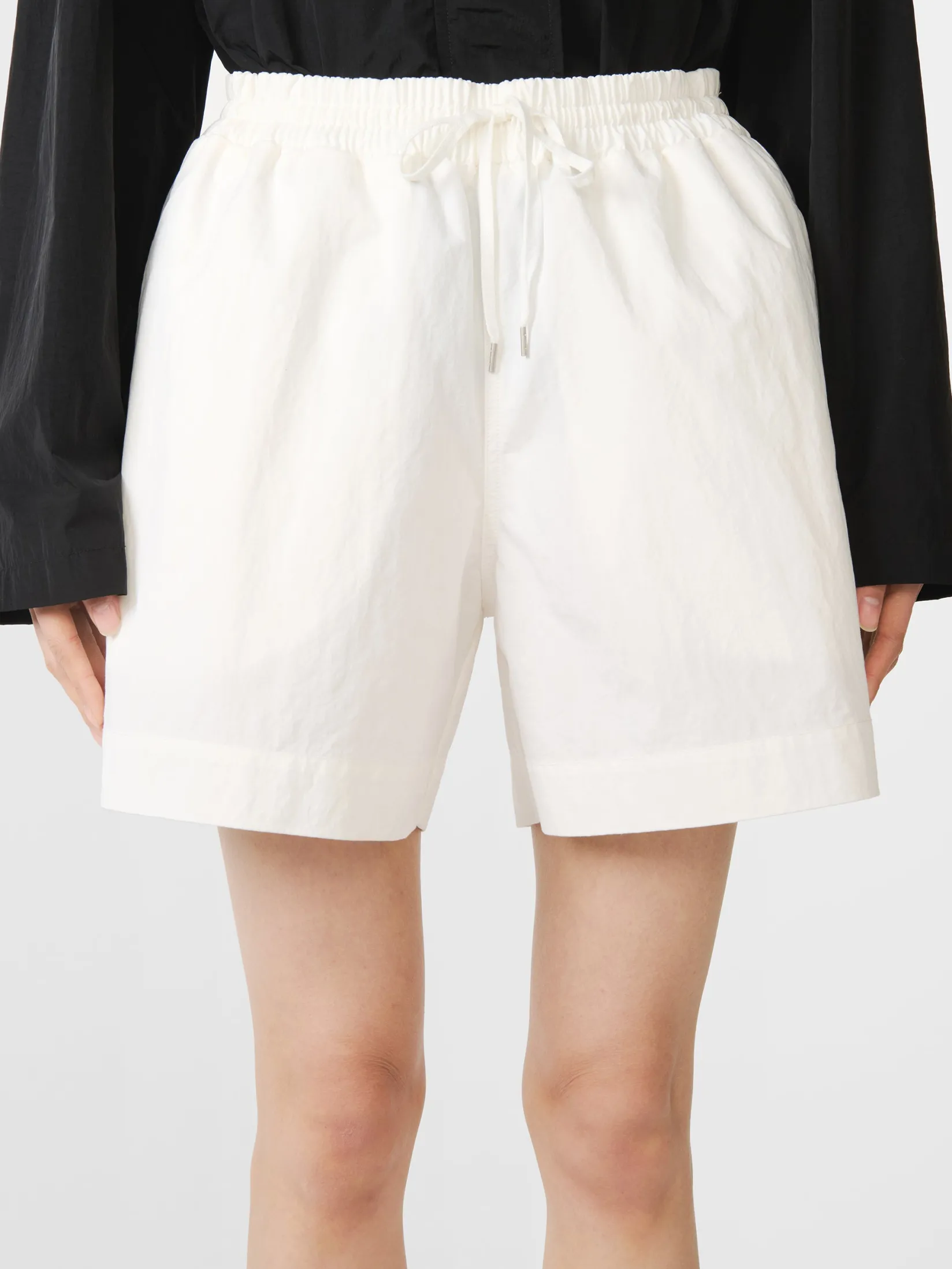 Outlet Studio Nicholson Karya Short Parchment