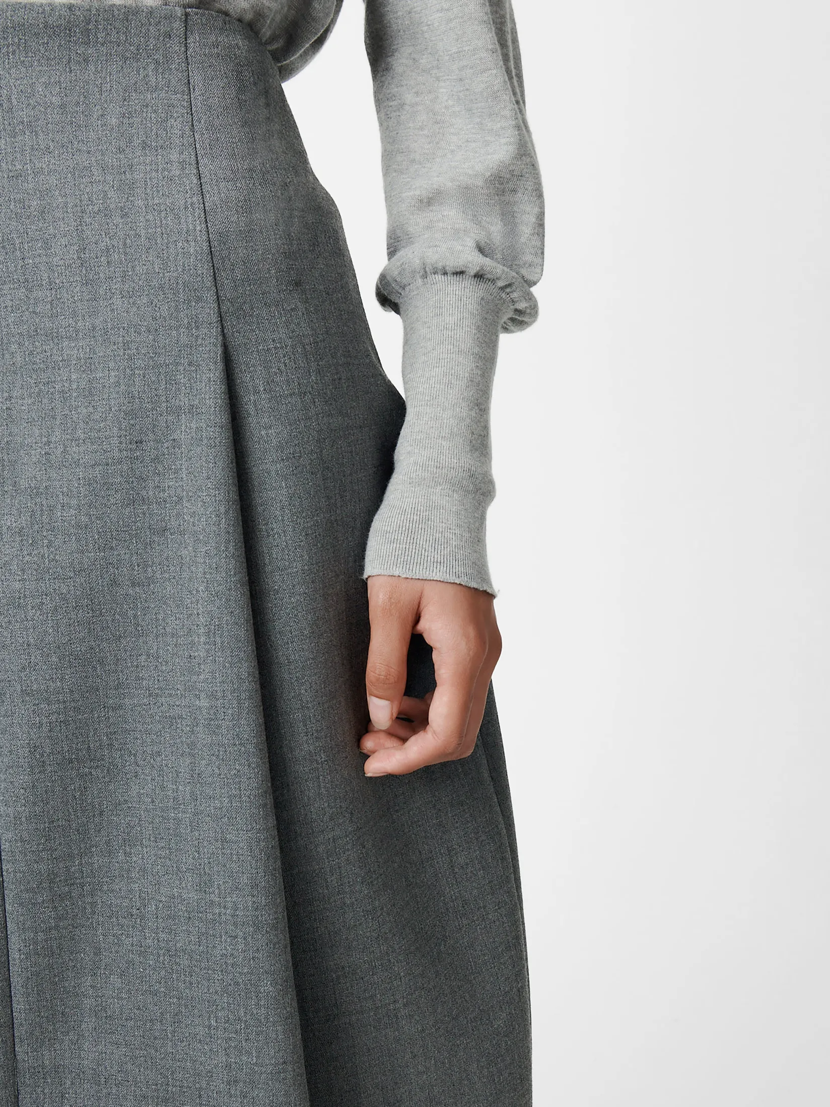 Discount Studio Nicholson Nilo Knit Light Grey Marl