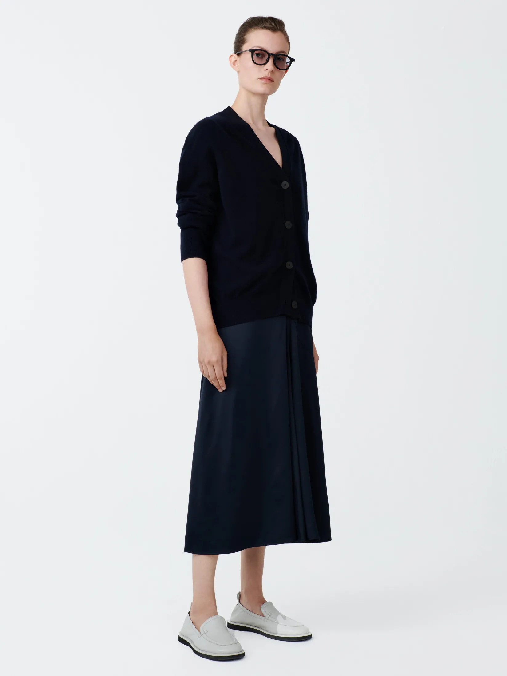 Hot Studio Nicholson Rall Knit Darkest Navy