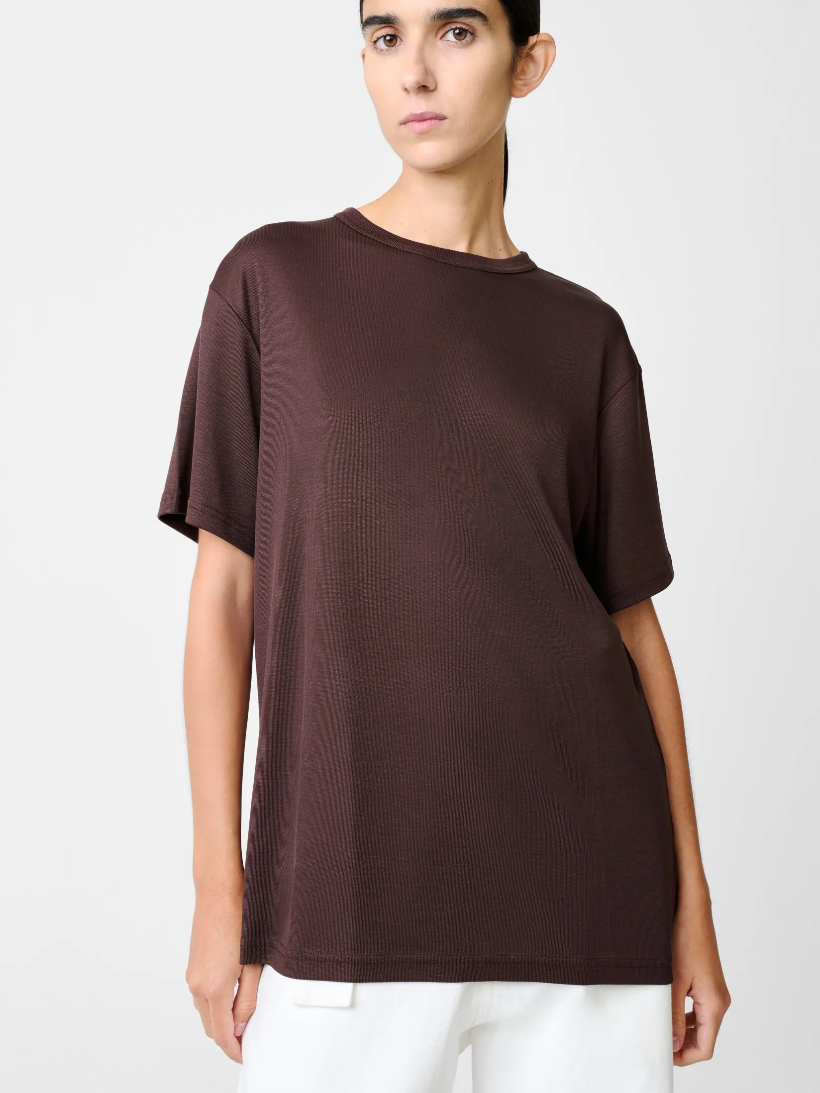 Online Studio Nicholson Rond T-shirt Chocolate Brown