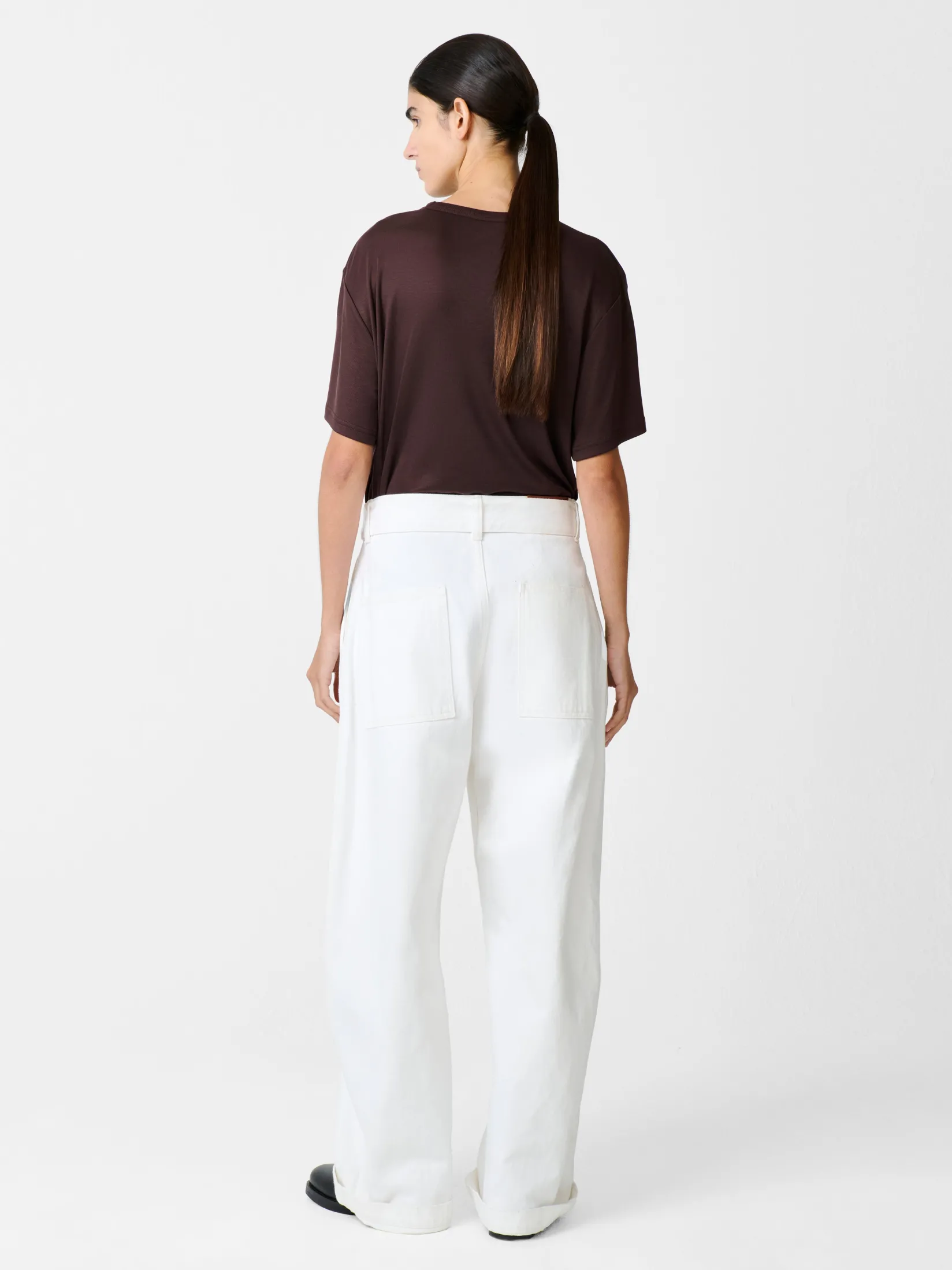 Online Studio Nicholson Rond T-shirt Chocolate Brown