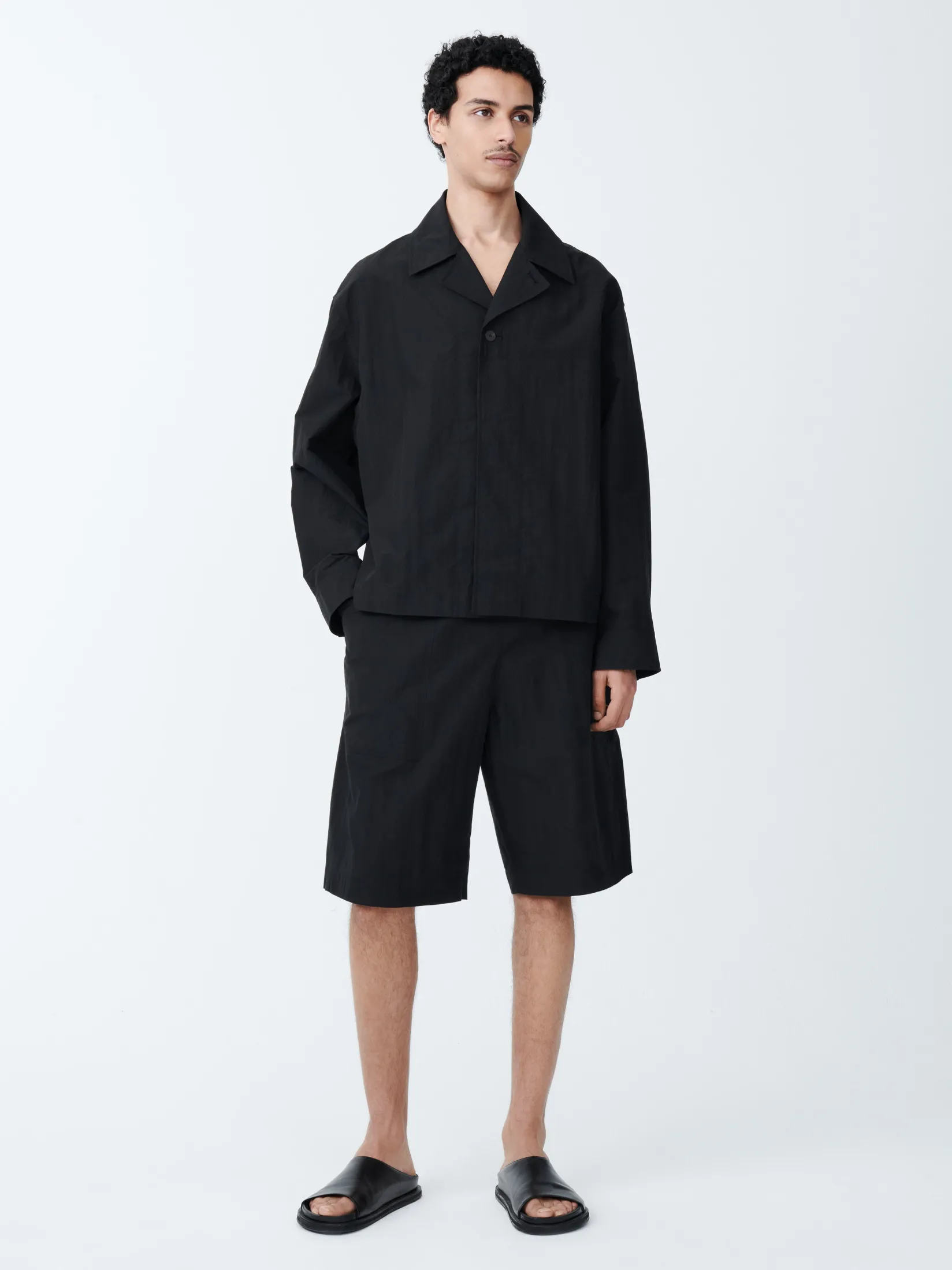New Studio Nicholson Steel Short Black