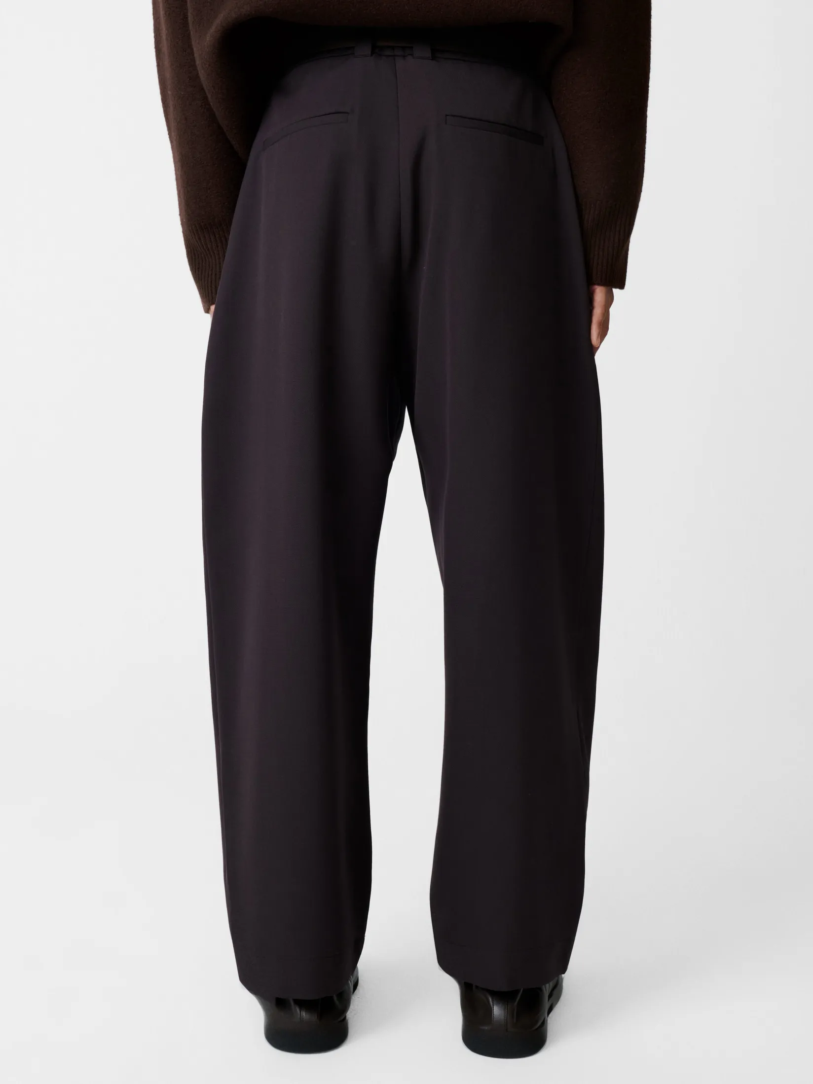 Online Studio Nicholson Tuck Pant Espresso Brown