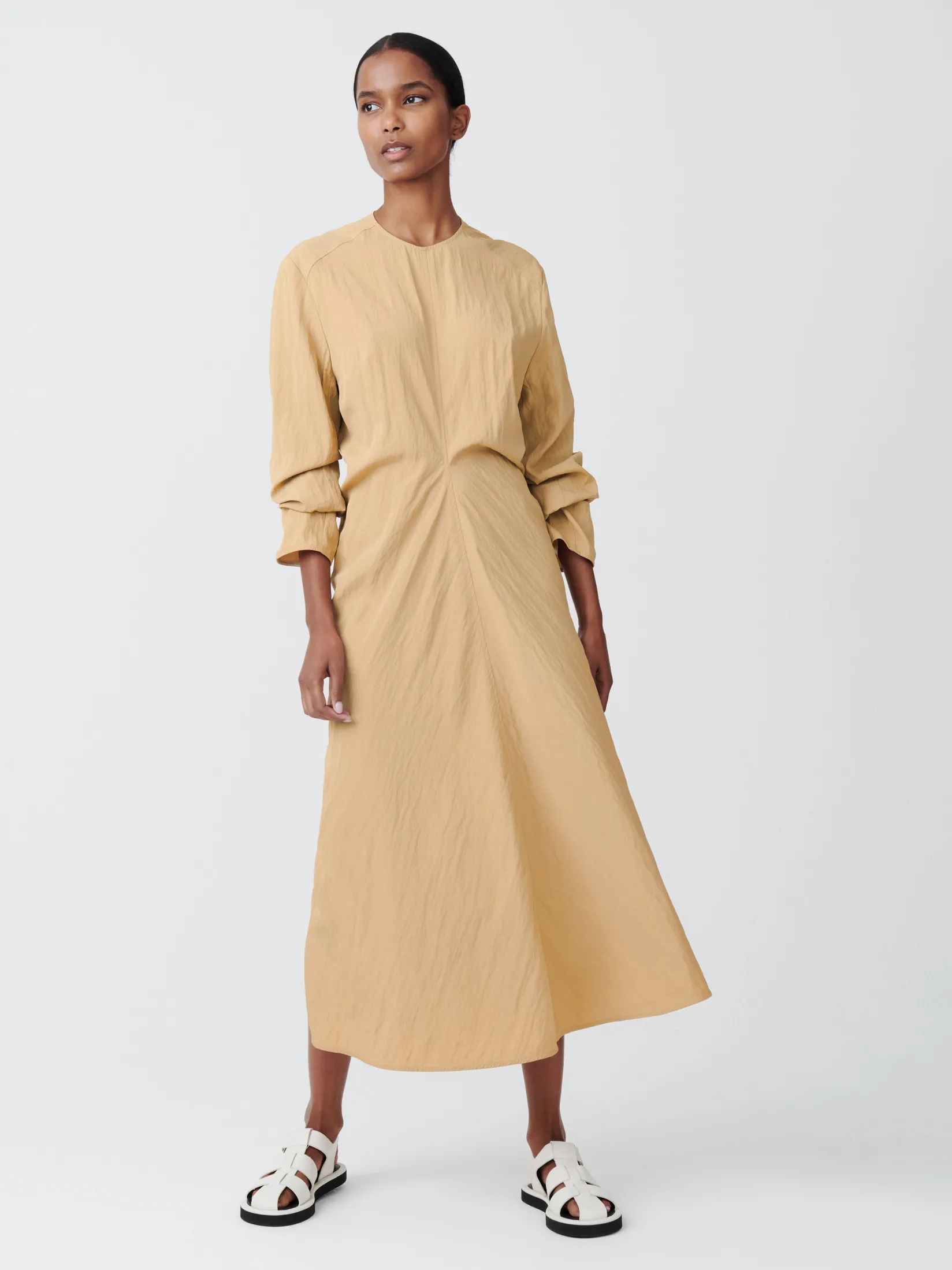 Outlet Studio Nicholson Welles Dress Sand