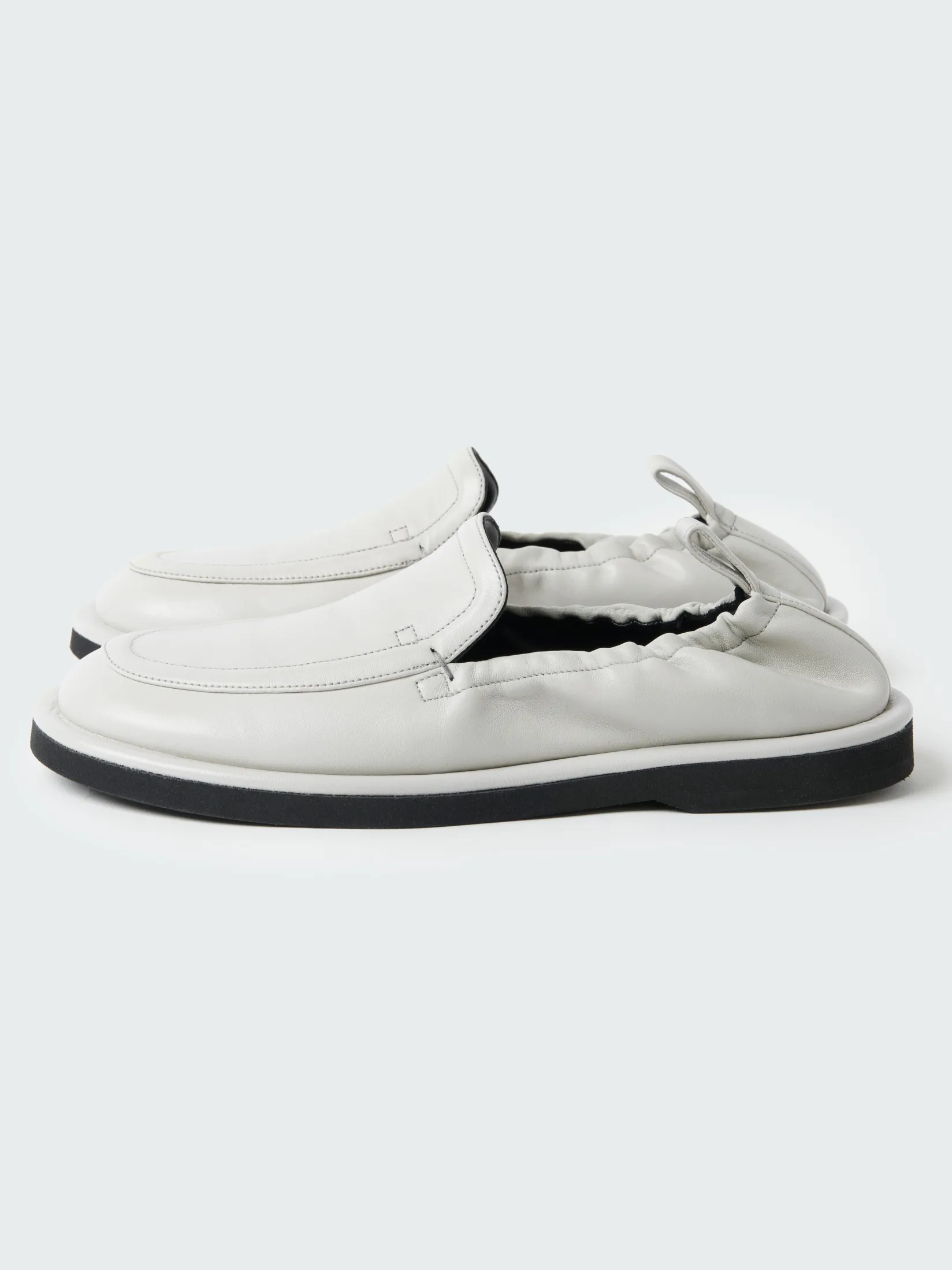 Fashion Studio Nicholson Women's Donovan Shoe Marble