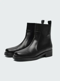Best Studio Nicholson Women's Square Boot Black